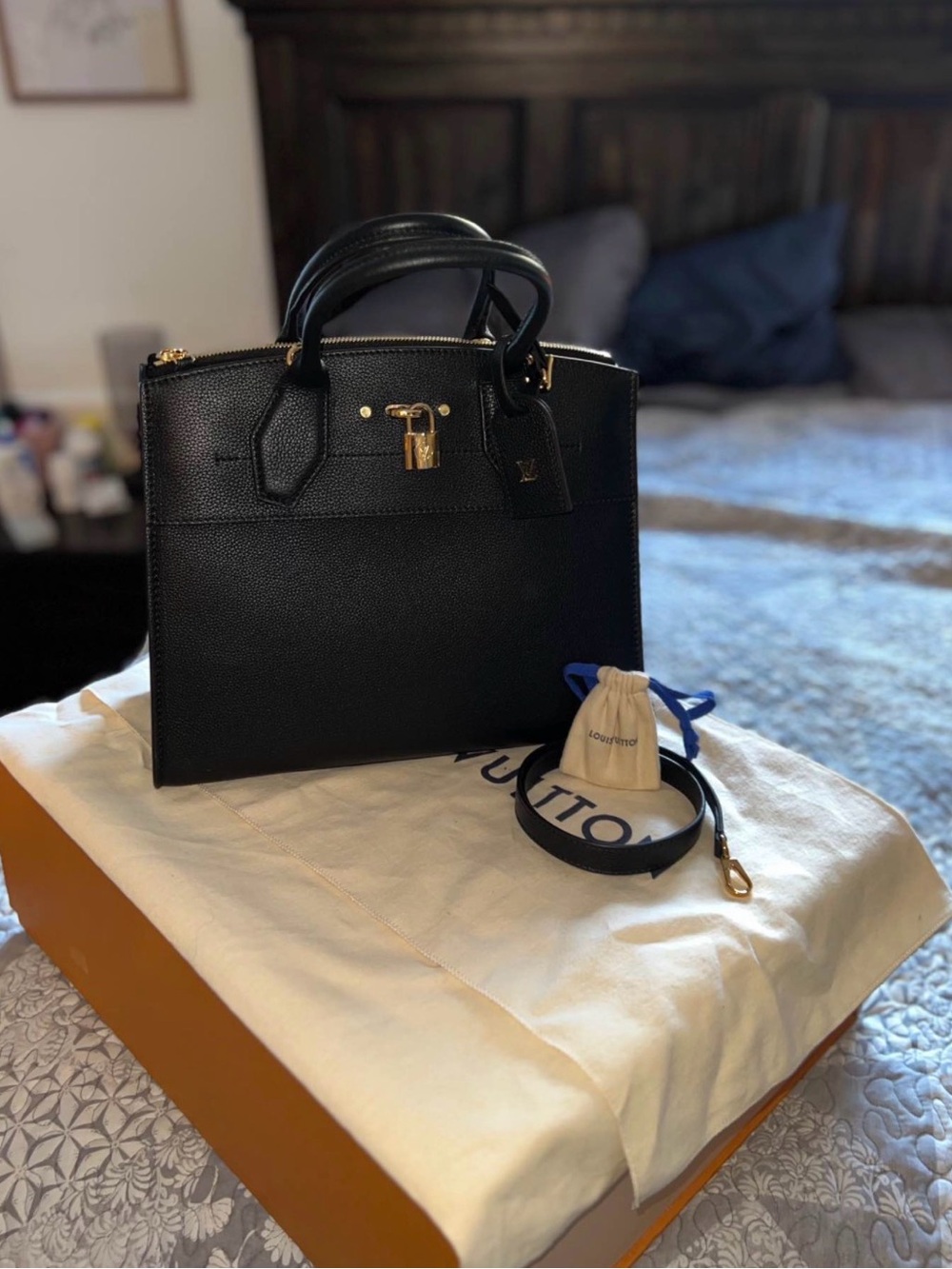 Louis Vuitton City Steamer MM Black